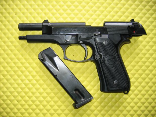 beretta_92fs_ 004.jpg